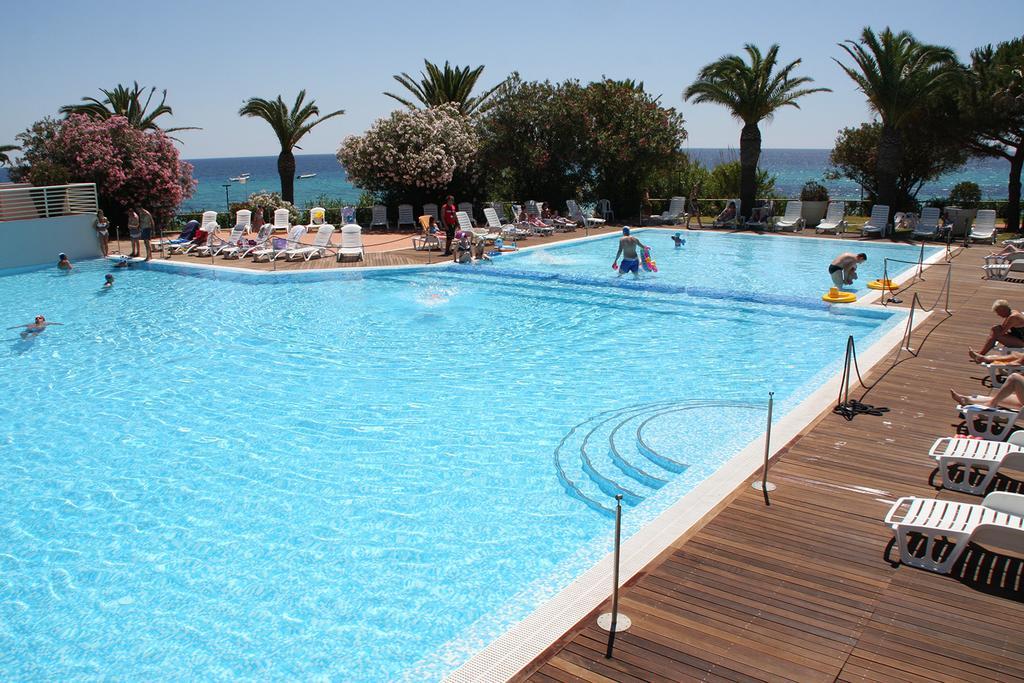 Th Costa Rei - Free Beach Resort Extérieur photo