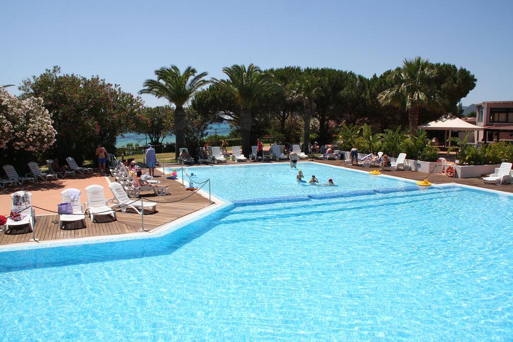 Th Costa Rei - Free Beach Resort Extérieur photo